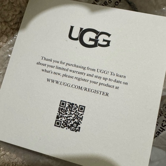 UGG Chestnut Classic Ultra Mini - Picture 11 of 11